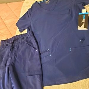 NAVY BLUE SCRUBS!  NEW w/tags